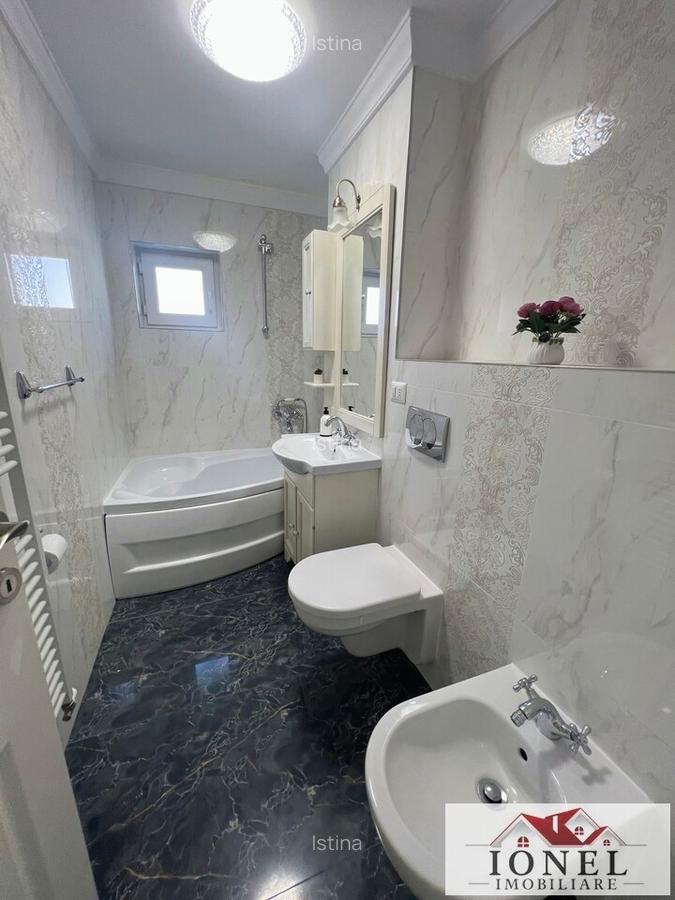 Apartament trei camere de vanzare in Alba Iulia - 5