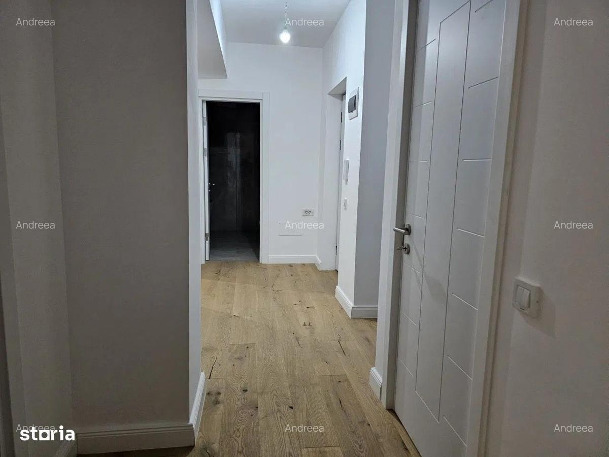 Apartament cu 3 camere decomandat în Tractorul - 7