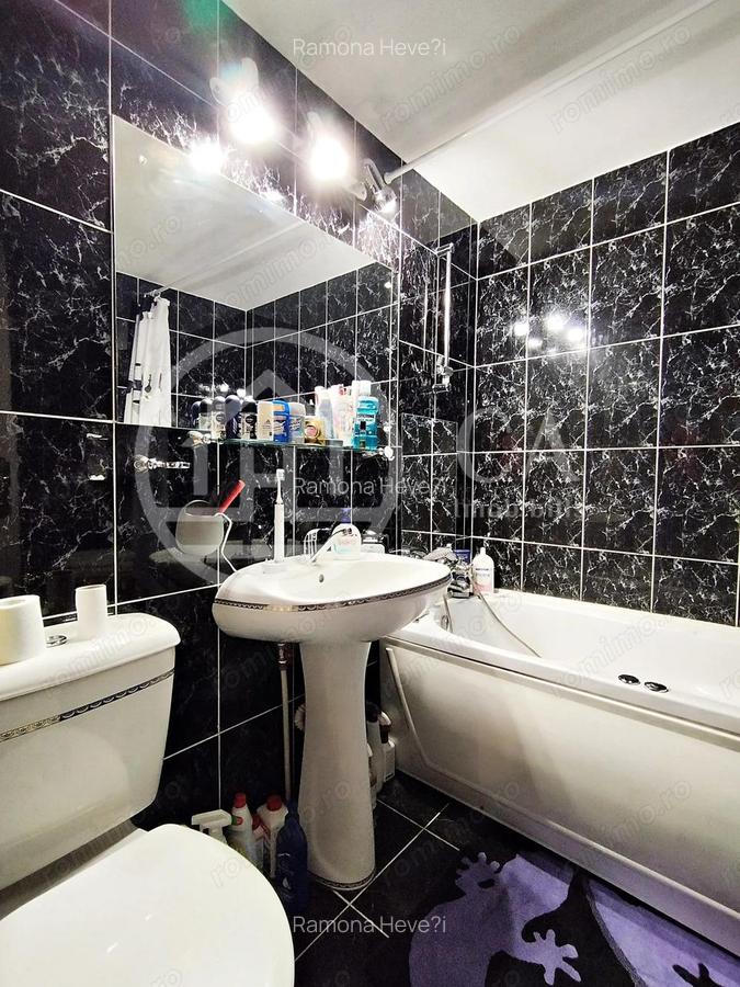 Apartament de vanzare cu 3 camere in zona Nufarul, Oradea - 10