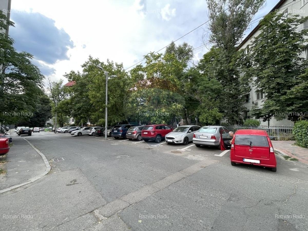 Apartament cu 3 camere decomandat în Camil Ressu - 19