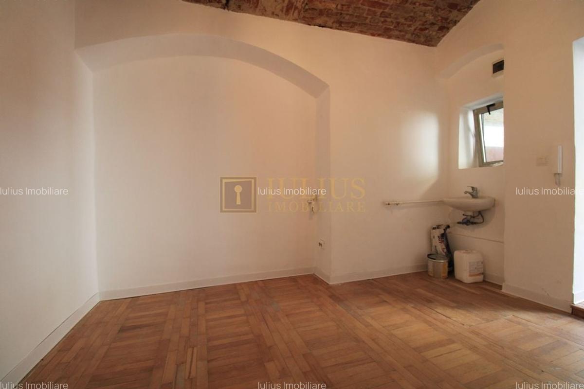 Piata Unirii/VASILE ALECSANDRI; ap 2 camere/et1 + incapere/parter + pivnita. - 14