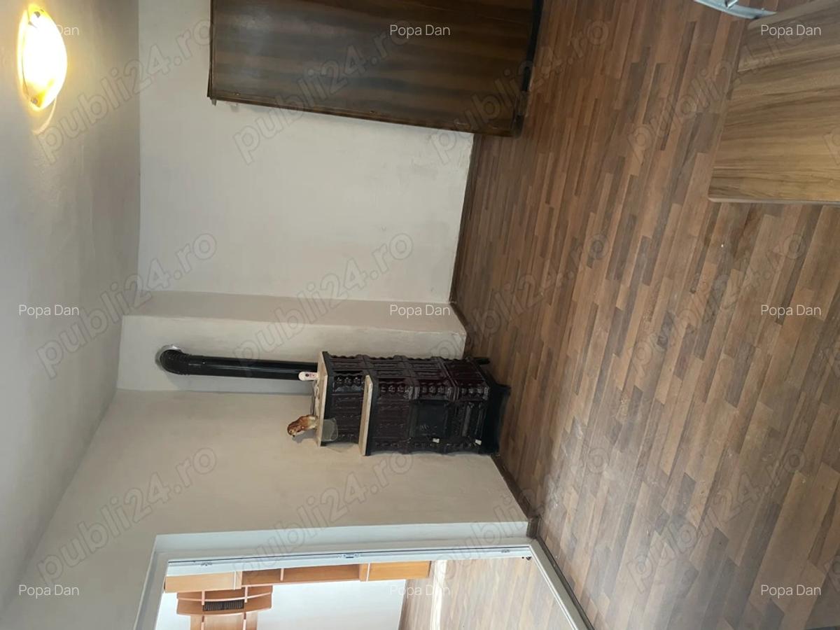 Vand casa in Ciugudul de Sus . Pentru mai multe detalii , va rog sa ma contacta?i in privat - 3