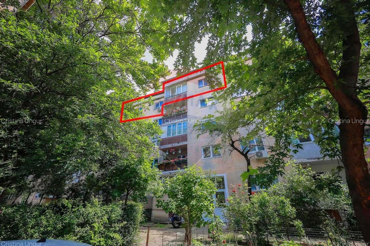 Apartament cu 3 camere decomandat în Rogerius - 10