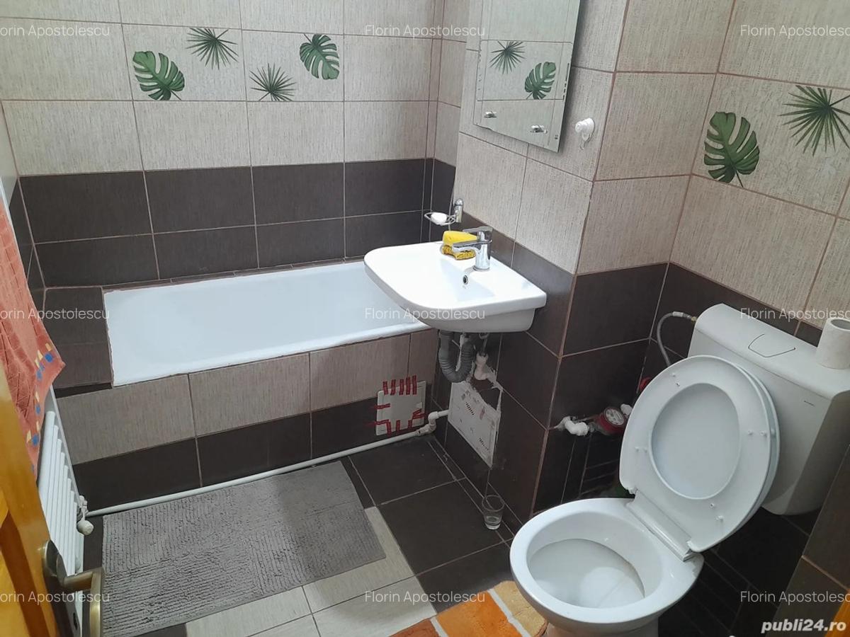 Inchiriez apartament doua camere micro 14, 1500 lei - 7 Inchiriez apartament doua camere micro 14, 1500 lei - 7