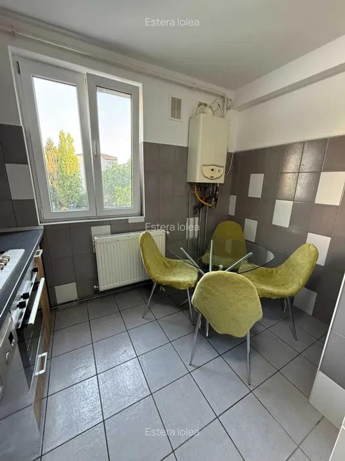 Apartament 3 camere, decomandat, 68mp, ac, centrala, balcon, 1 Decembrie 1918 - 5