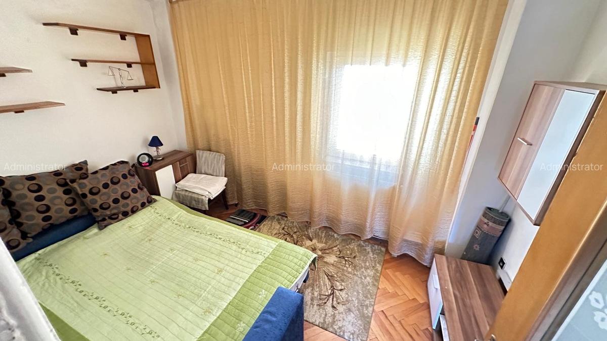 Apartament cu 4 camere decomandat, mobilat în Plăvăț II - 3