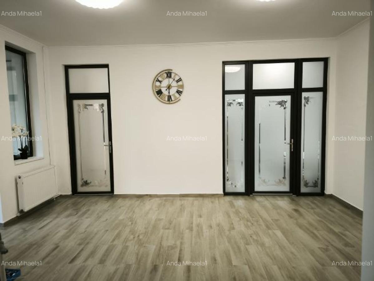 Vilă si 765 mp curte lângă Castelul Peleș - 7