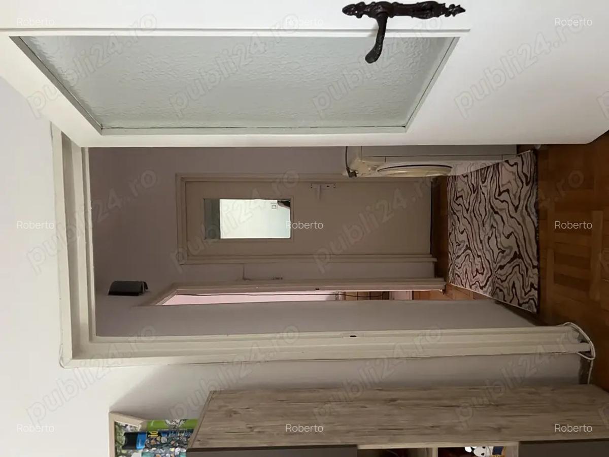 Vand apartament 2camaere,semidecomandat ,55 mp ,conf 1. - 12