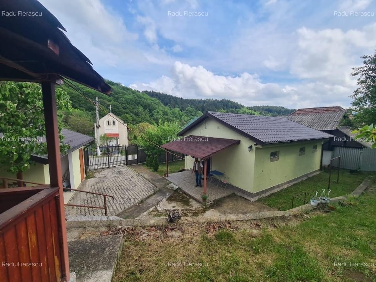 Casă + Anexă pe teren de 1.200 m² în Berislăvești, județul Vâlcea - 7