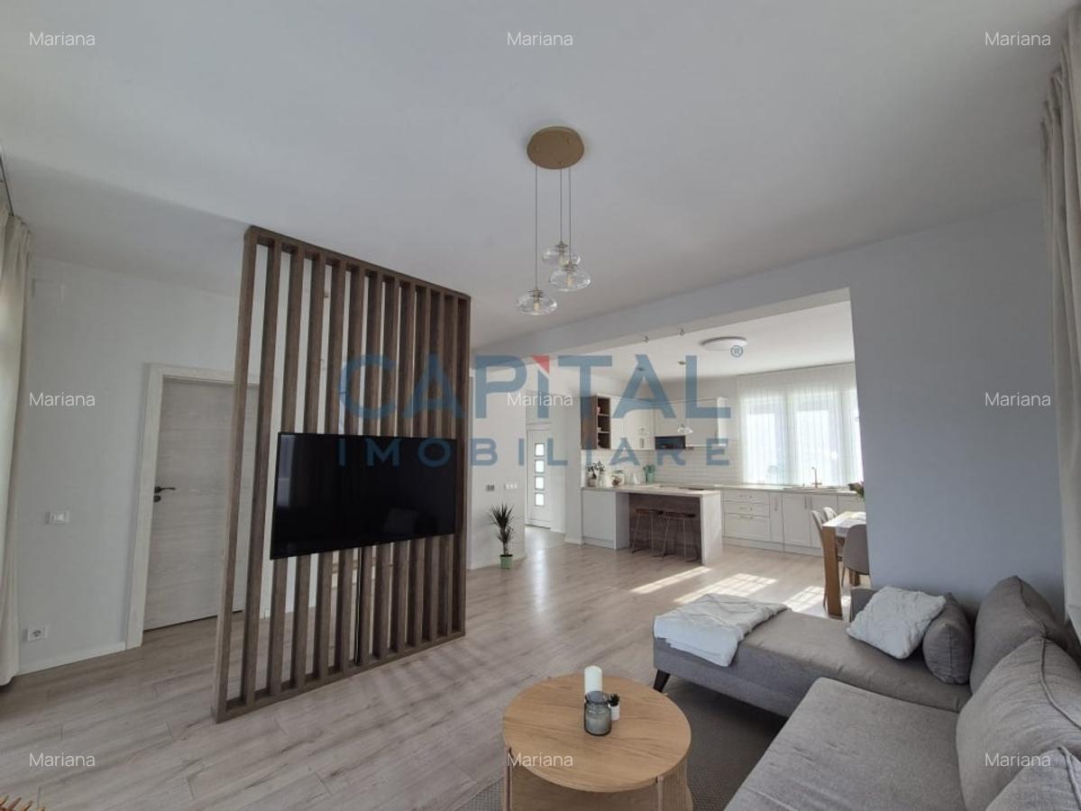 Casa superba la cheie, panouri fotovoltaice, central Dezmir - 3