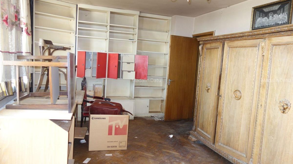 Calea  Victoriei-Piata Sfintii Voievozi: 171mp+55 mp terasa - 23