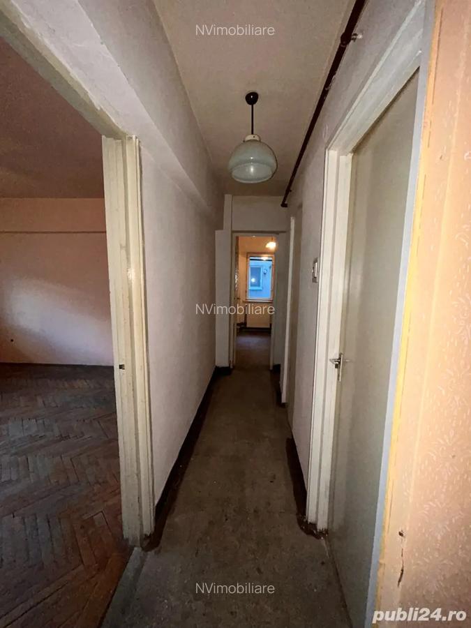 Apartament cu 3 camere de vanzare micro 16 - 5