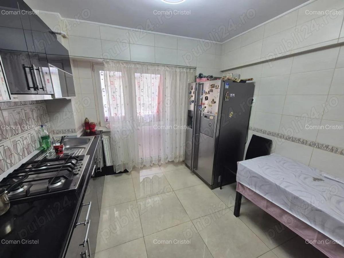 Vanzare Aapartament 3 cam. cf.1 decomandat, etajul 1,mobilat si utilat complet, zona Obor - 2