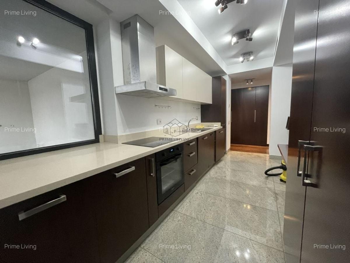 APARTAMENT SUPERB LA VANZARE SI INCHIRIERE PE STRADA RAHMANINOV - 2