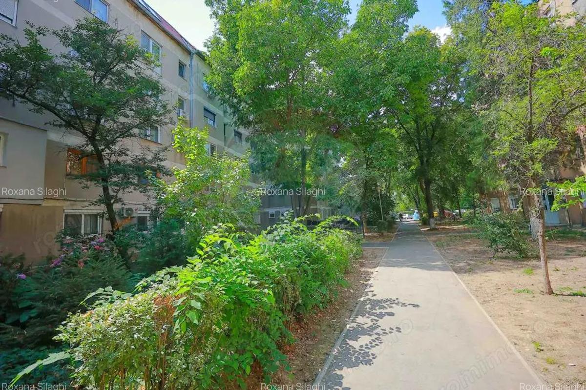 De vanzare Apartament cu 2 camere, etaj 2, str. Grigore Ureche - 17
