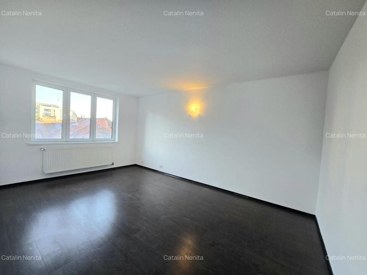 Apartament cu 6 camere nedecomandat în Moșilor - 7