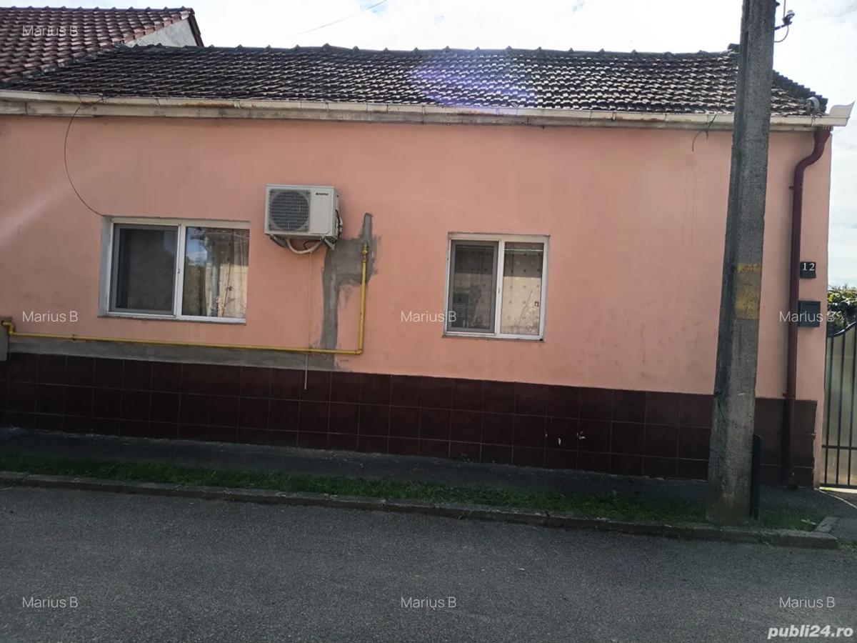 Vand casa pentru doua familii , Satu Mare - 1