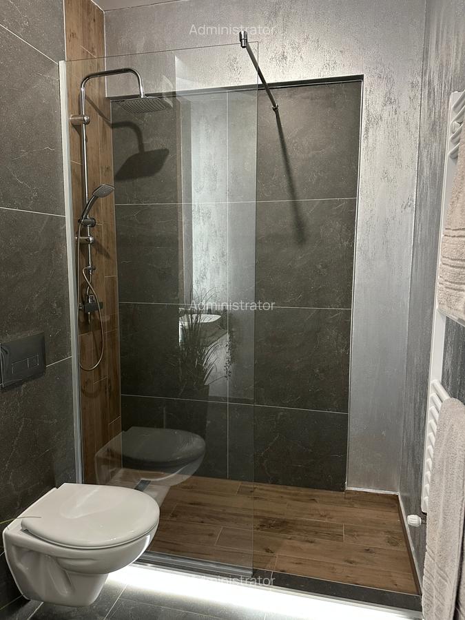 Apartament modern cu 3 camere, doua bai, etaj 4/6 (cu lift), prima inchiriere - 13