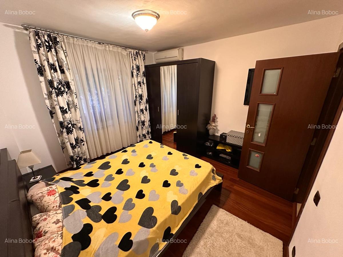 Vanzare apartament 3 camere decomandat, Mall Vitan, etaj 1/4, centrala termica - 13