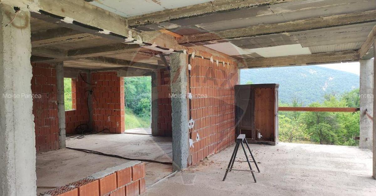 Casa de vacanta cu 6 camere de vanzare Suncuius - 4