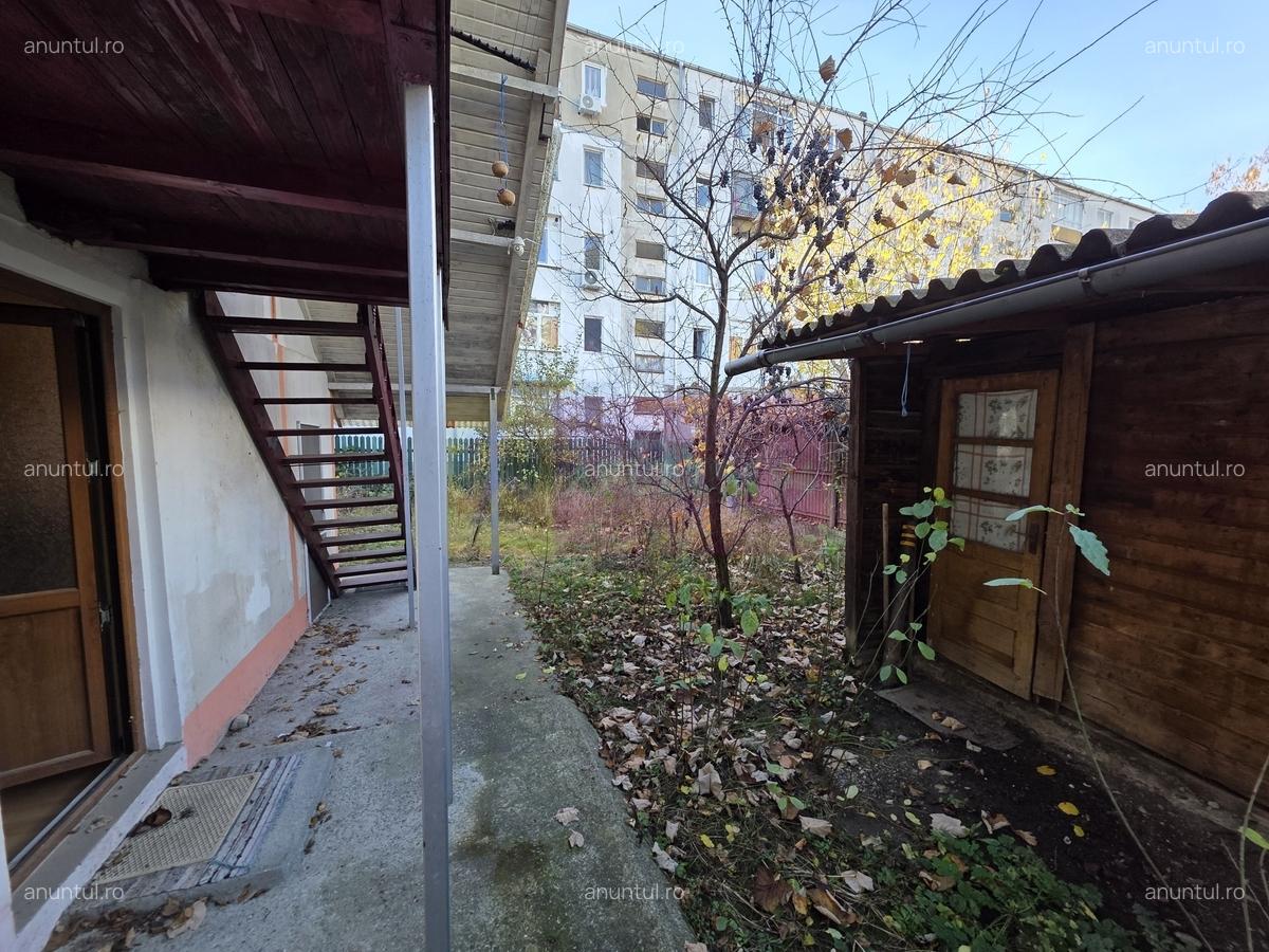 Casa de vanzare cu 3 camere in Campina - 8