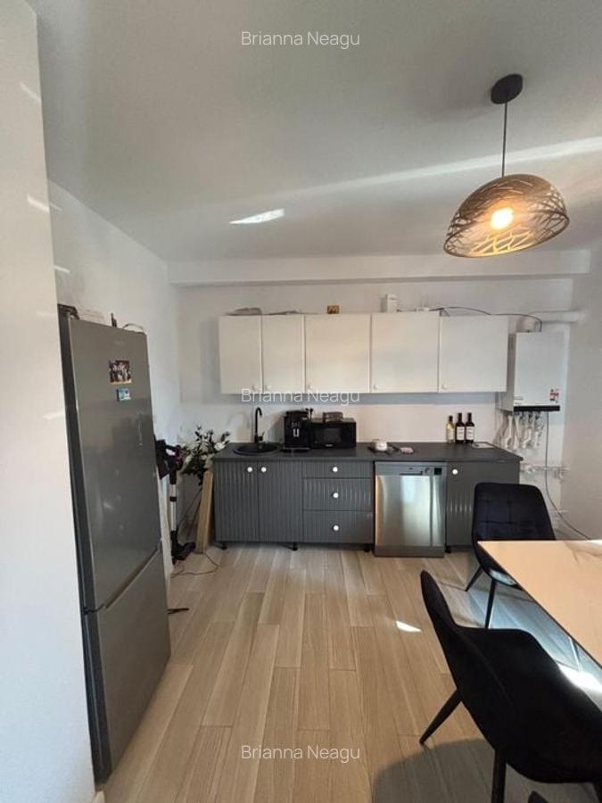 Vila de inchiriere, 6 camere // Zona Tei - 16