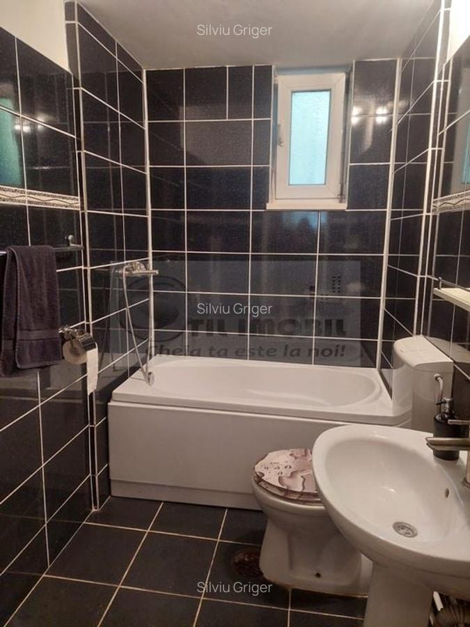 2 cam decomandat o demisol o Copou o 43 mp o 93.000 EUR negociabil - 6 2 cam decomandat o demisol o Copou o 43 mp o 93.000 EUR negociabil - 6