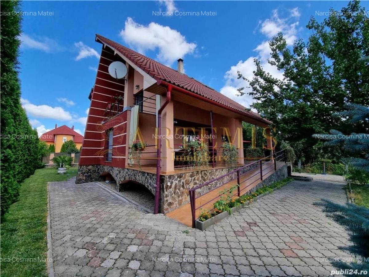 Casa individuala, 6 camere, 300 mp., teren 1150 mp., zona Libertatii. - 2