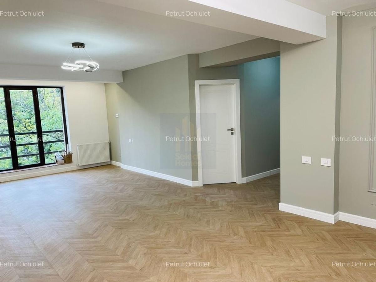 Apartament Renovat 4 Camere de Vanzare Parcare *Arcul de Triumf* - 1