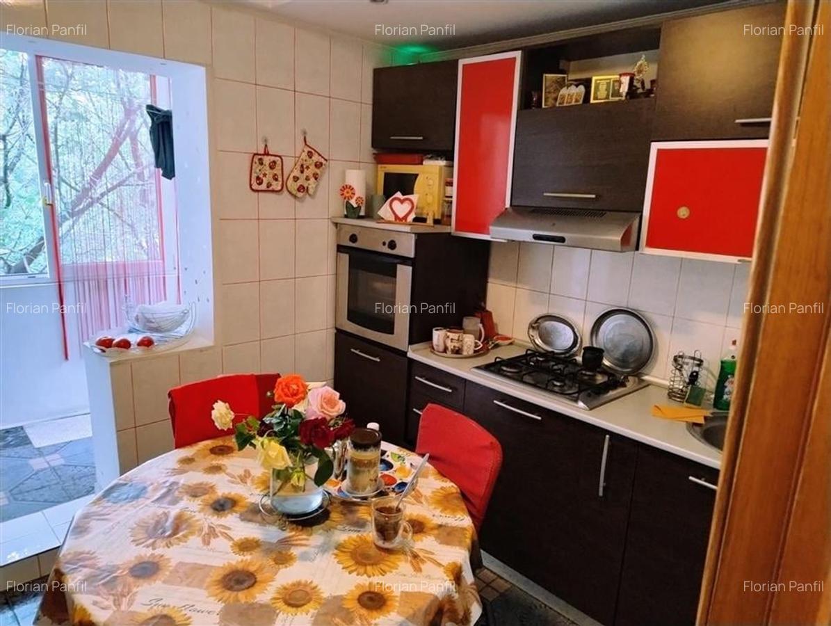 Apartament 3 camere decomandat - 9