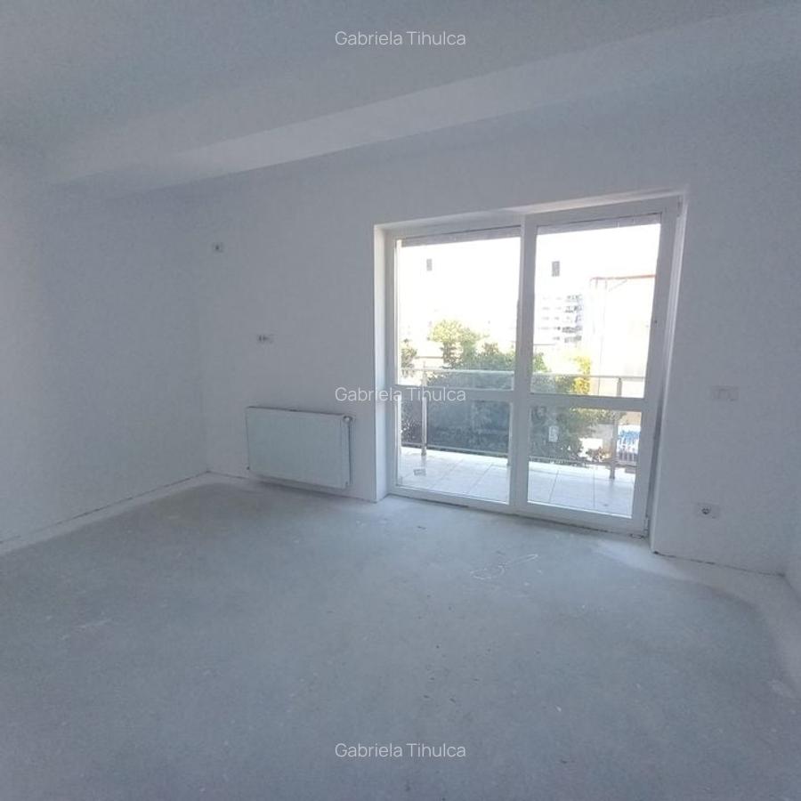 Vânzare rapidă! 4 camere 110 mp + balcon  Etaj 1/4  Finalizat - 10