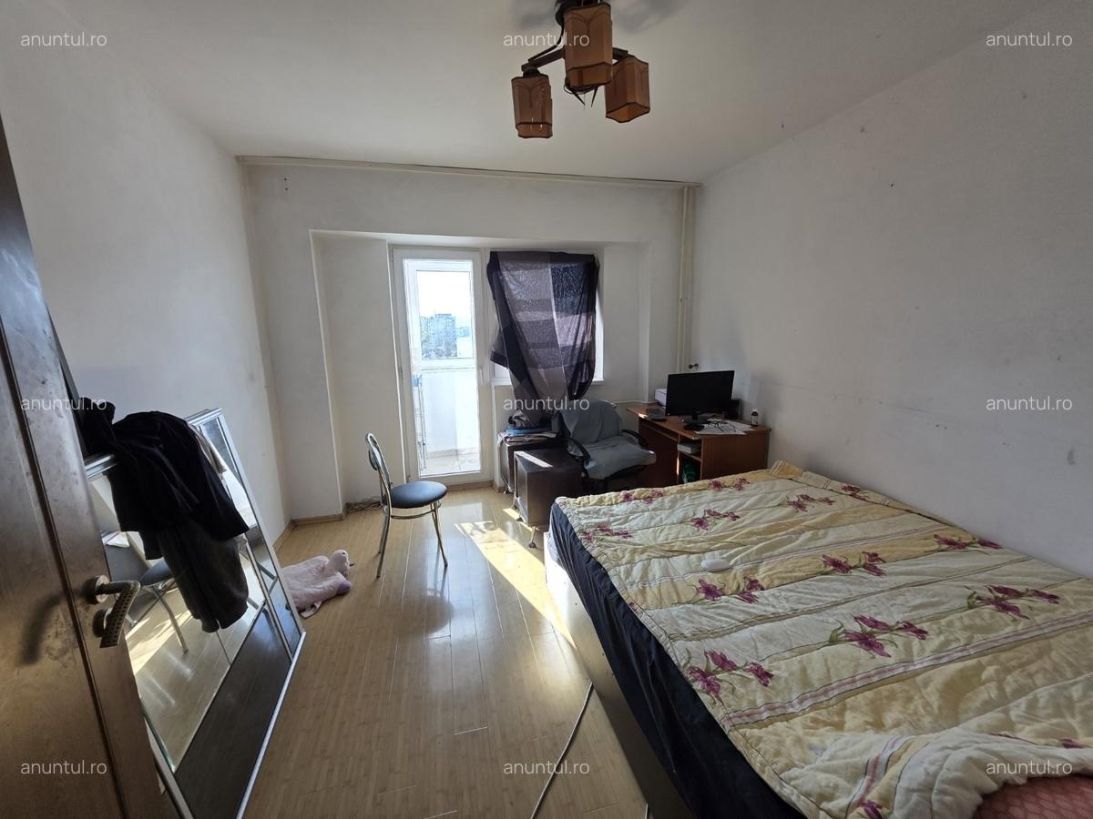 Costin Georgian, 5 minute metrou, pe Sos Vergului - 4