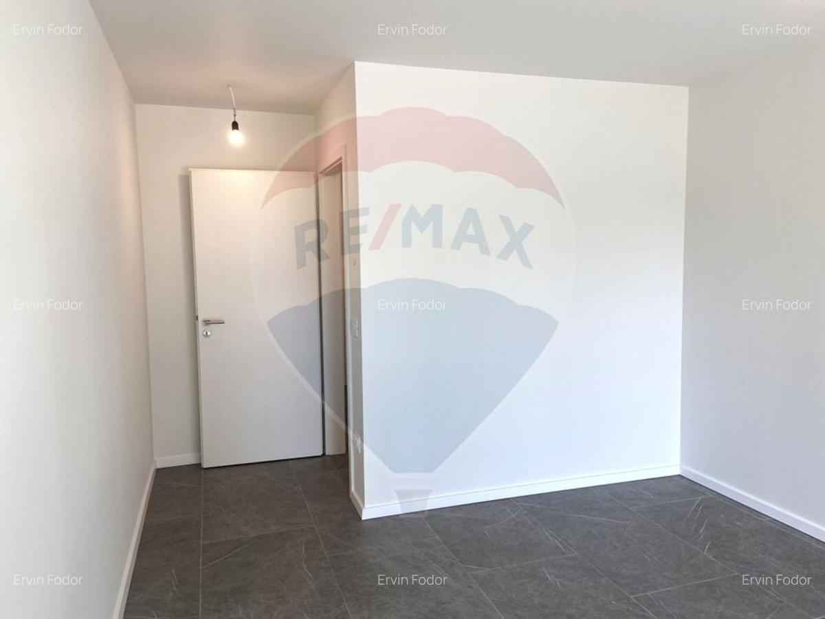 Spatiu comercial inchiriere in Brasov, cartier Coresi 66mp - 12
