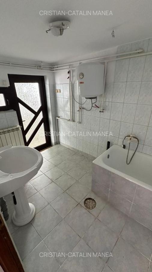 Casă de închiriat în zona Faleza Nord - 13