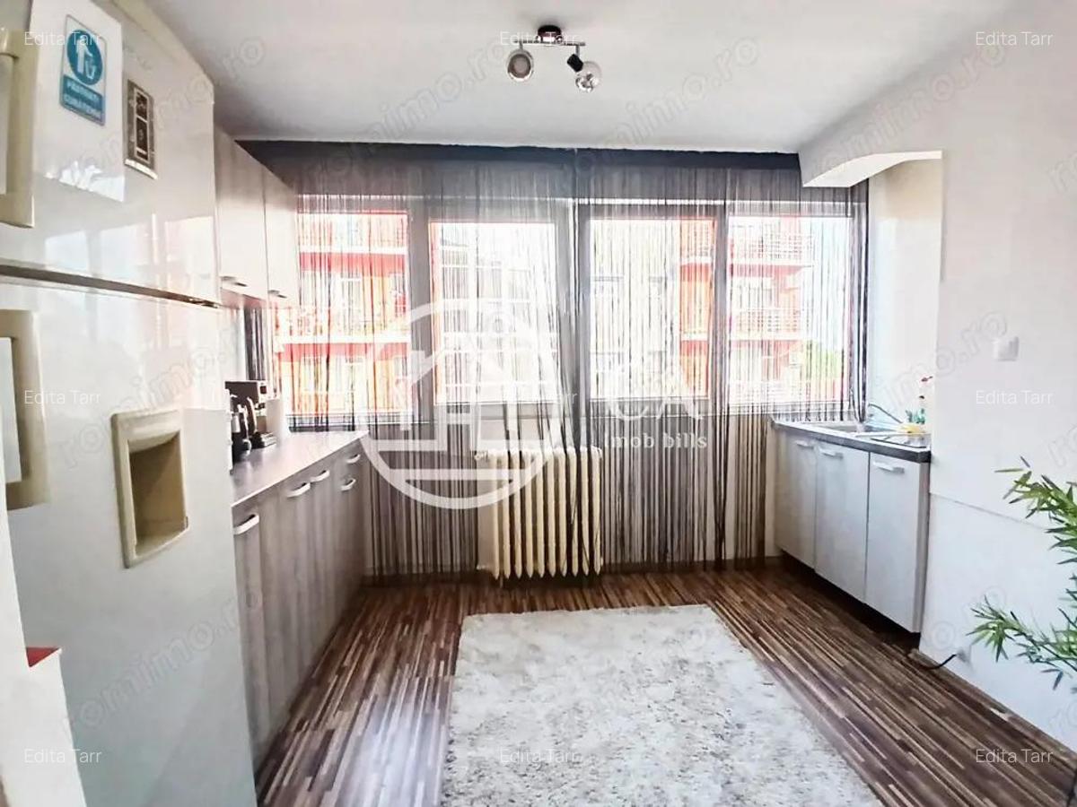 Apartament de vanzare cu 3 camere in zona Rogerius, Oradea - 6