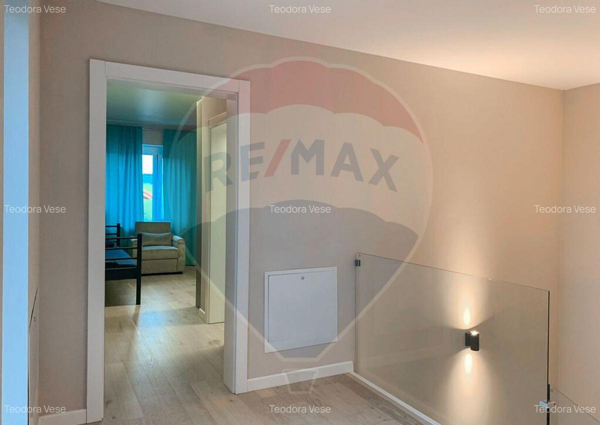 Casa ultramoderna cu 4 dormitoare, de inchiriat, carti... - 30