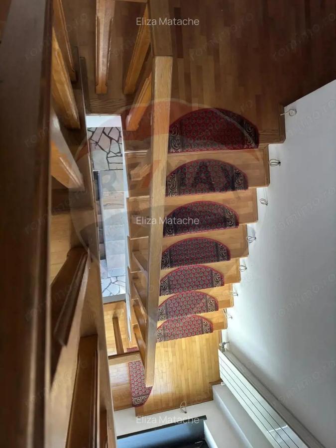 Vila de vanzare in zona Central Campulung-Muscel - 11