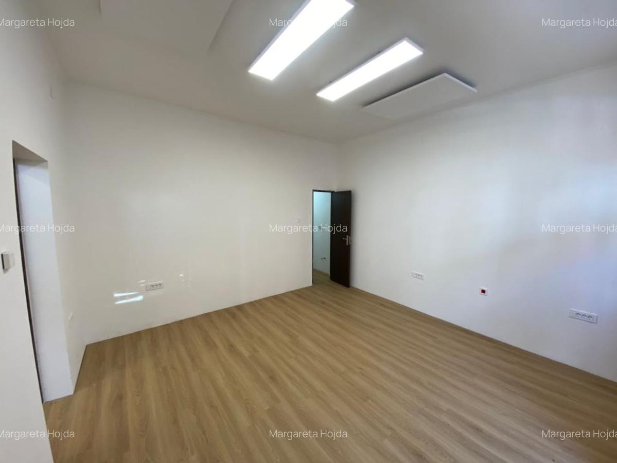 Spatiu comercial ultracentral format din 2 camere cu 2 intrari separate, 40,18mp - 6