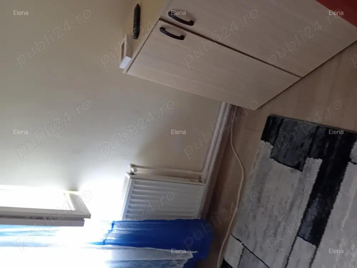 Inchiriez apartament in vila - 6