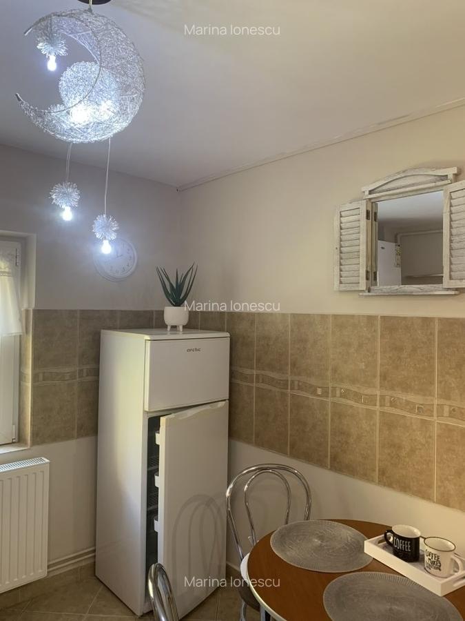 Proprietar, închiriez două camere în Racadaui, intrare Str Eftim intrare - 3