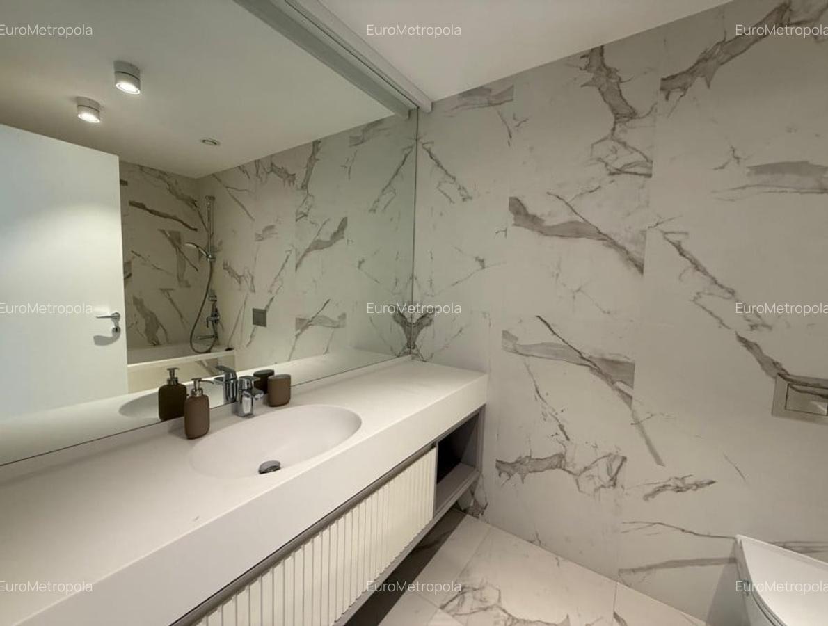 Apartament cu 4 camere decomandat în Nordului - 14