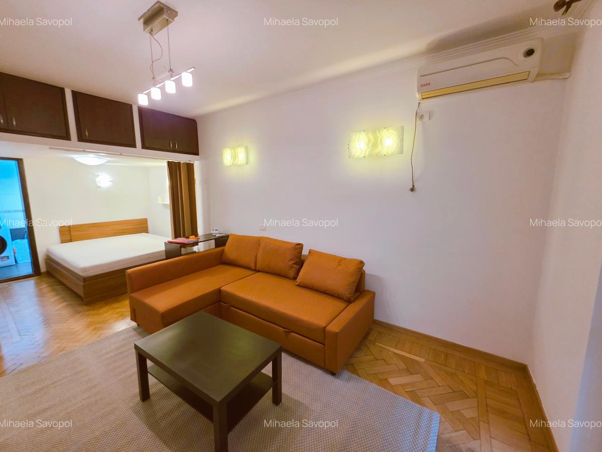 Garsoniera dubla Sala Palatului et 1/7  bloc 1960 centrala proprie 42 mp - 5