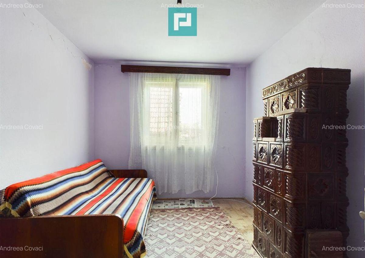 Casa cu 8 Camere in Salajeni - 15