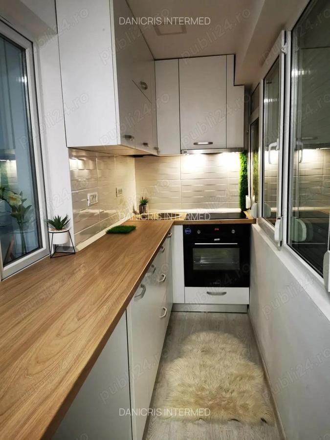 Apartament de vanzare 2 camere, zona Compozitori - 2