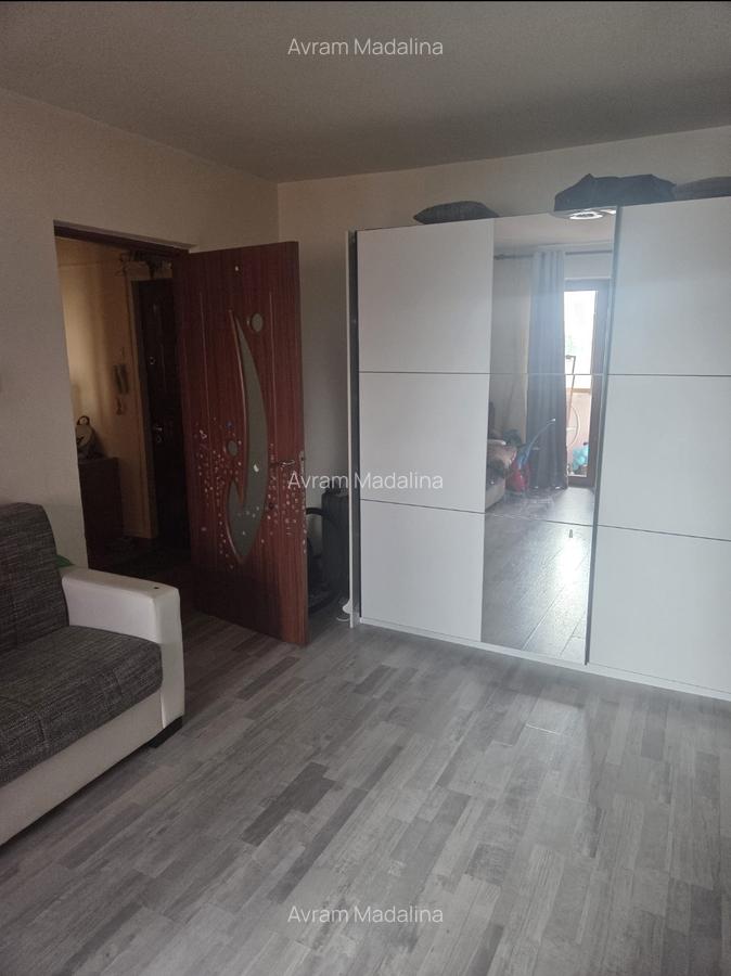 Tomis 3_apartament 2camere,decomandat,pret 82.000E - 4