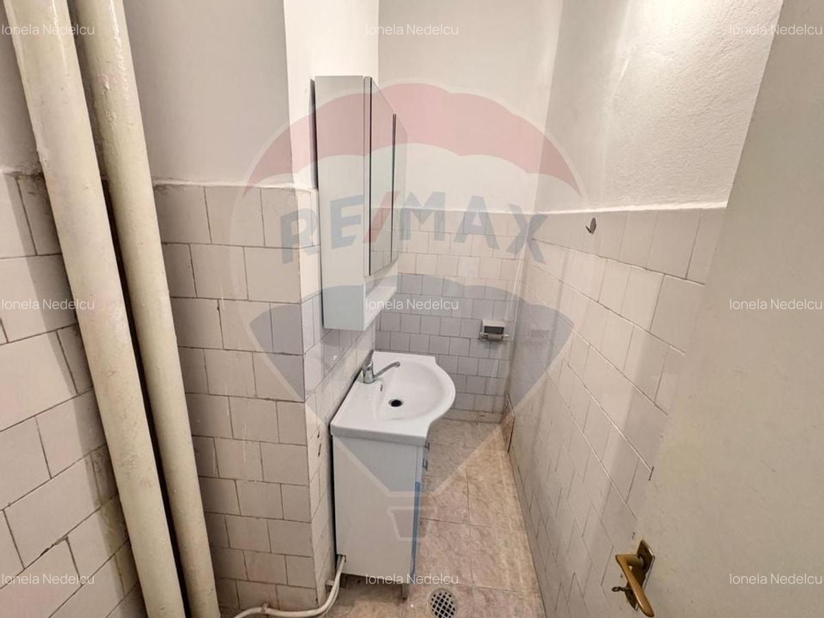 Spatiu comercial de inchiriat - zona centrala- 9 Mai - 3