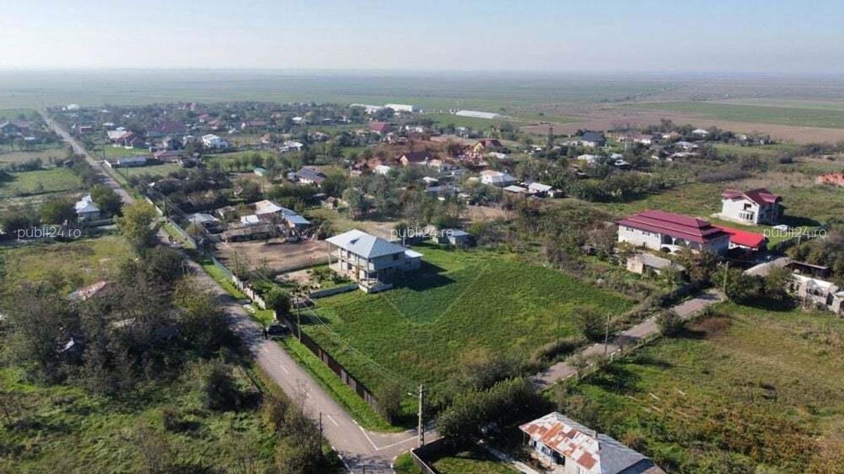 Casa / Vila cu teren Calineii Noi - 2