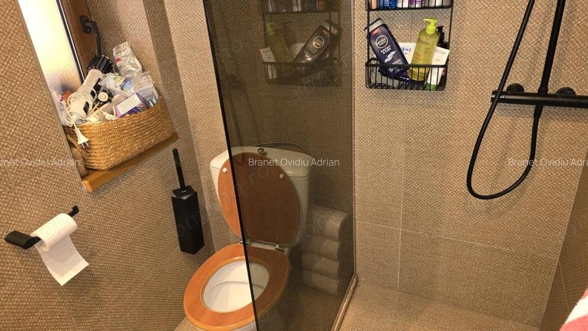 Vand apartament 4 camere dec. in Deva, ultracentrala (la 2 minute de Primarie), etaj 1, mobilat - 10