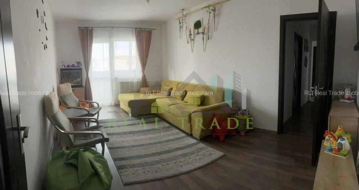 Apartament 4 camere Tractorul - 1