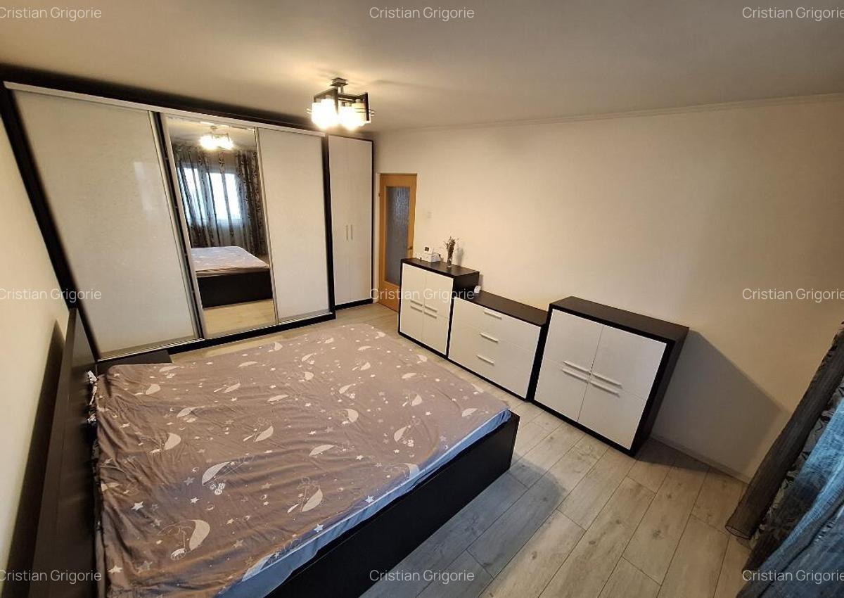 Apartament 3 Camere zona Traian - 1